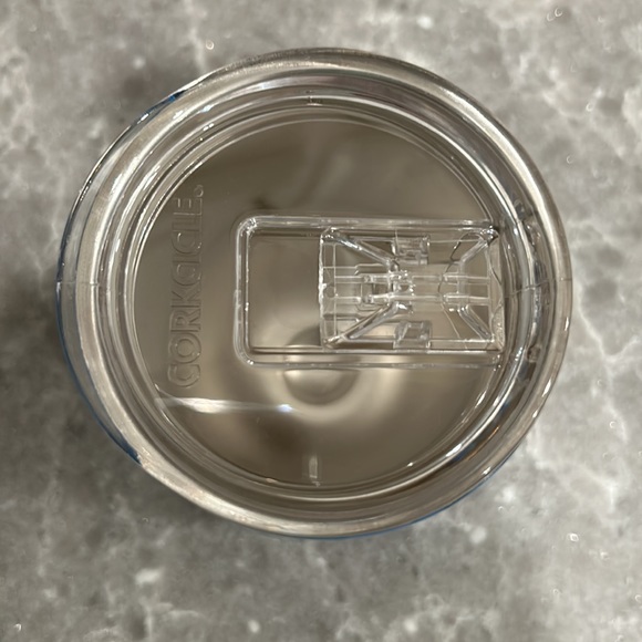 vineyard vines x Corkcicle Blue Camo Stemless Wineglass- 12oz - Picture 3 of 3